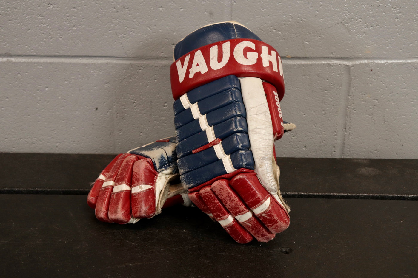Montreal Gloves #1