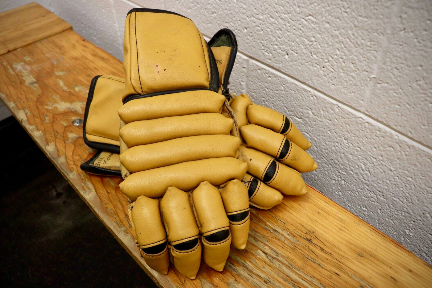 Cooper #28 Vintage Gloves