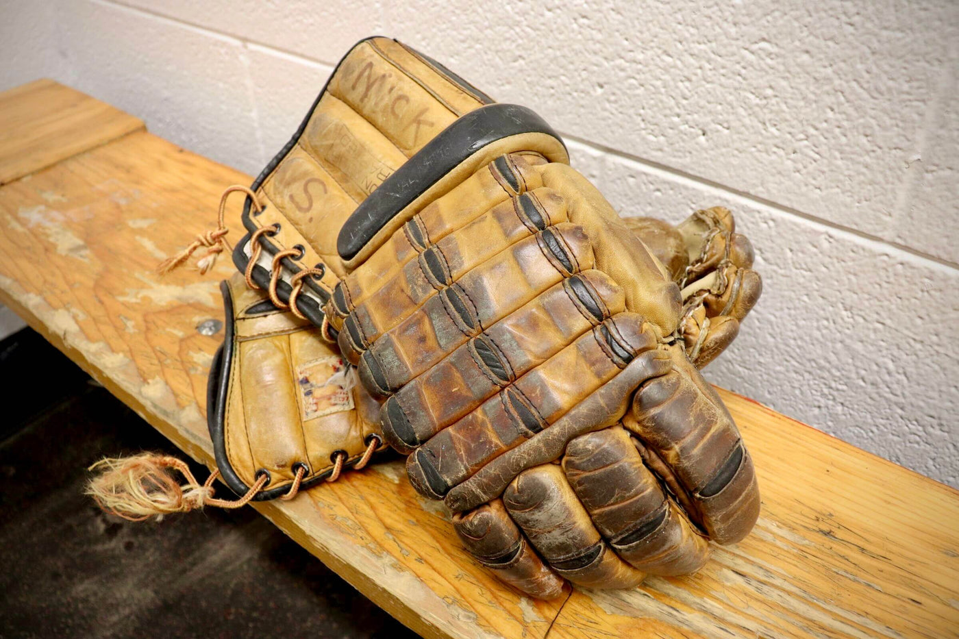 CCM Vintage Gloves