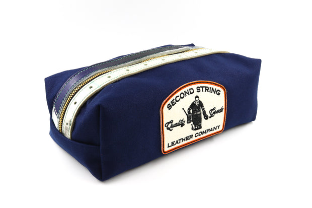 Hartford Blue/White Bathroom Bag