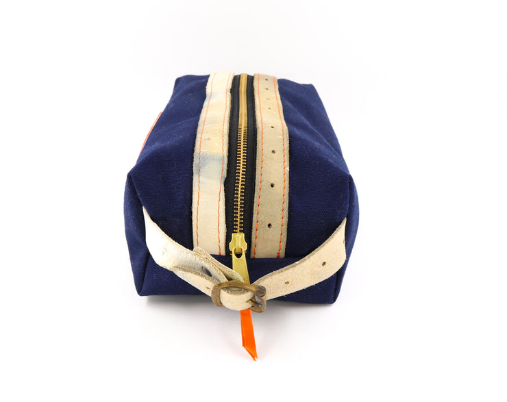 Edmonton Bathroom Bag