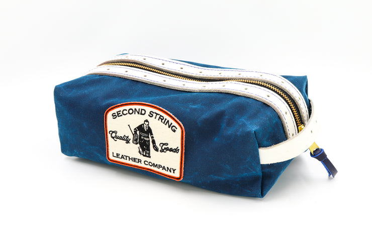 Tampa Bay Big Cat Bathroom Bag