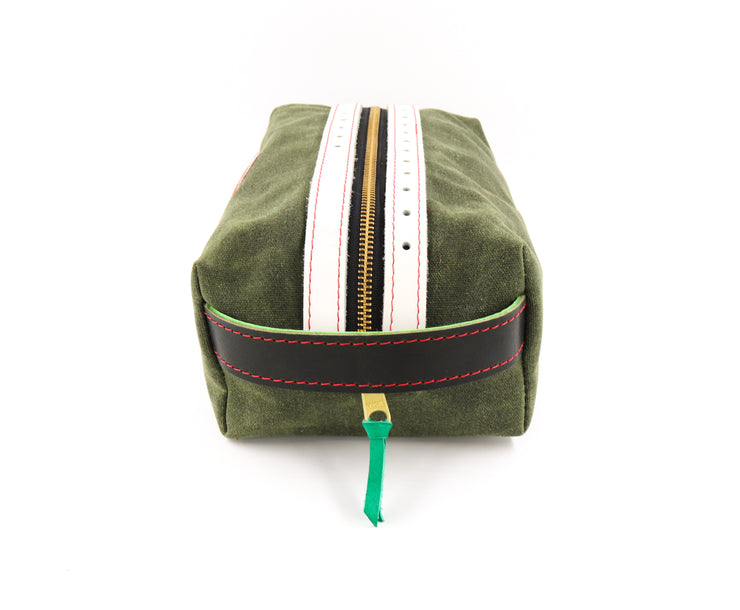 Minnesota Bathroom Bag