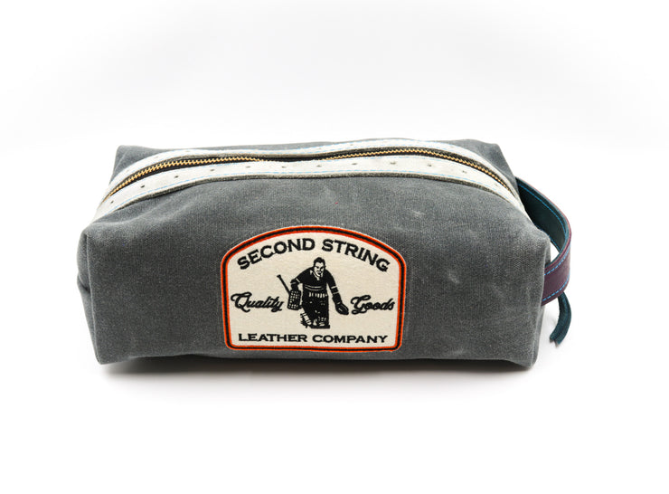 Anaheim Duck Hunt Bathroom Bag