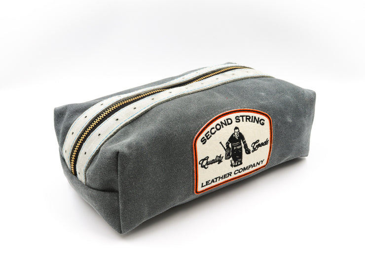 Anaheim Duck Hunt Bathroom Bag