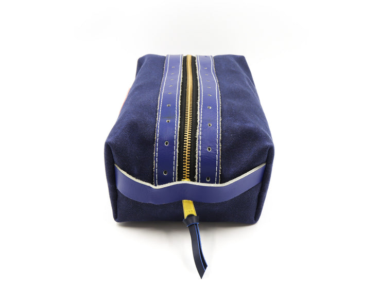 Big Cat Collection Blue Bathroom Bag