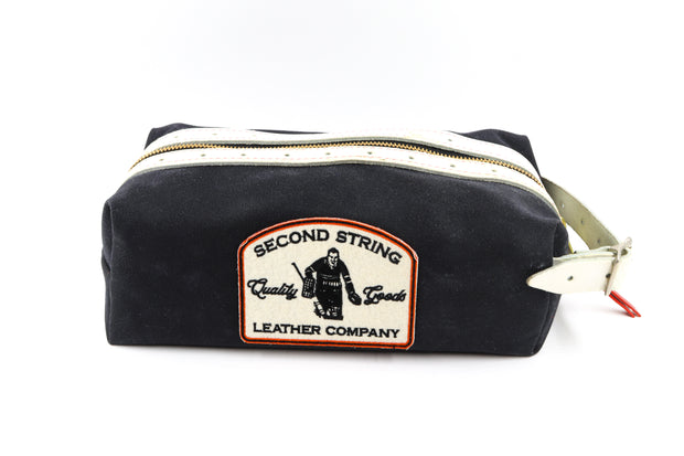 New Jersey Black/White Bathroom Bag