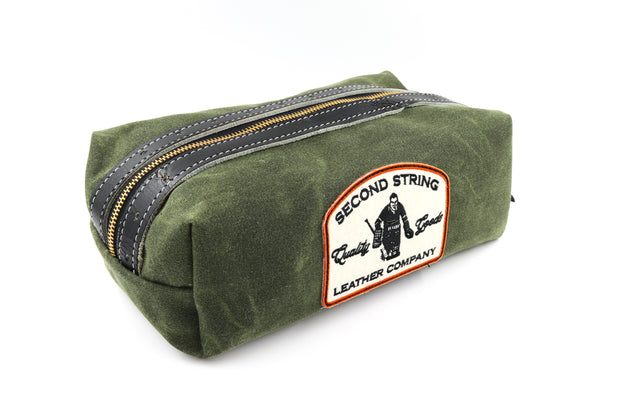 Dallas Black Bathroom Bag