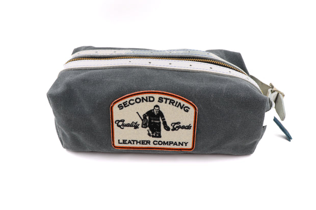 Toronto Buckle Bathroom Bag