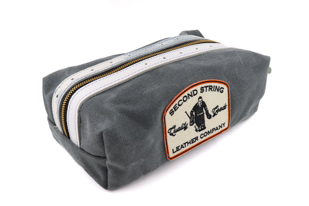 Toronto Buckle Bathroom Bag