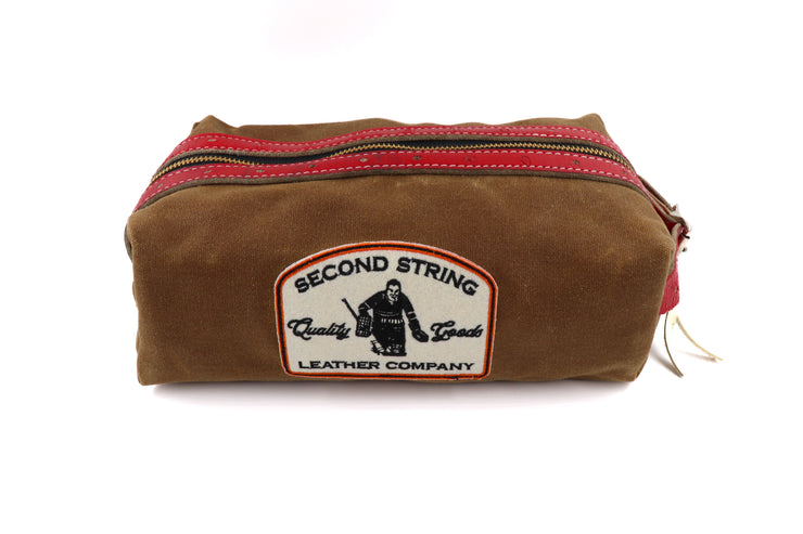 Detroit Buckle Bathroom Bag