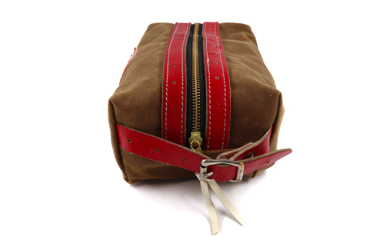 Detroit Buckle Bathroom Bag