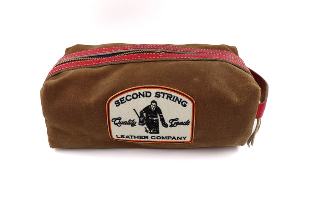 Detroit Red/Brown Bathroom Bag