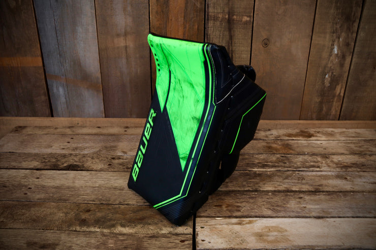 Dallas Black/Grey Keychain