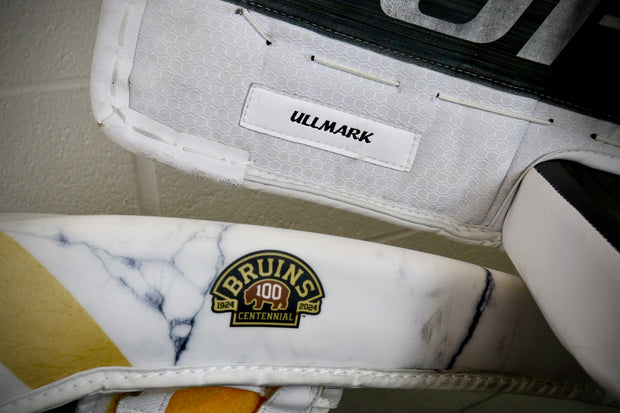 Boston Yellow/White Bathroom Bag