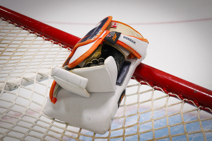 New York One Blocker 6 Slot Square Wallet