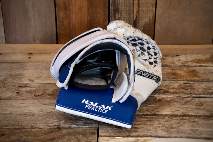 Vancouver White Keychain