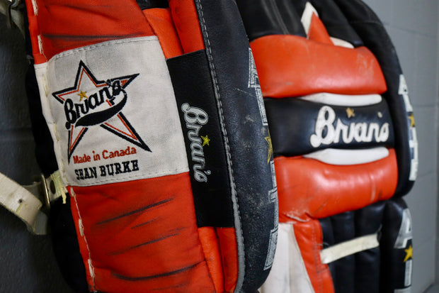 Philadelphia White/Black Keychain