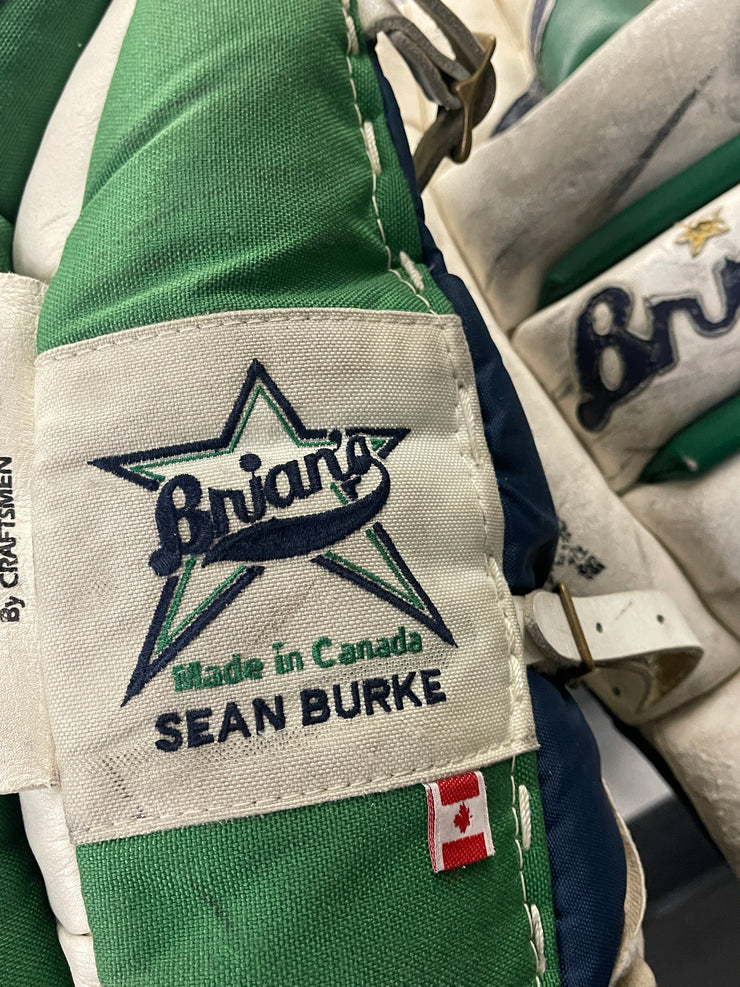 Hartford Blue/White Bathroom Bag