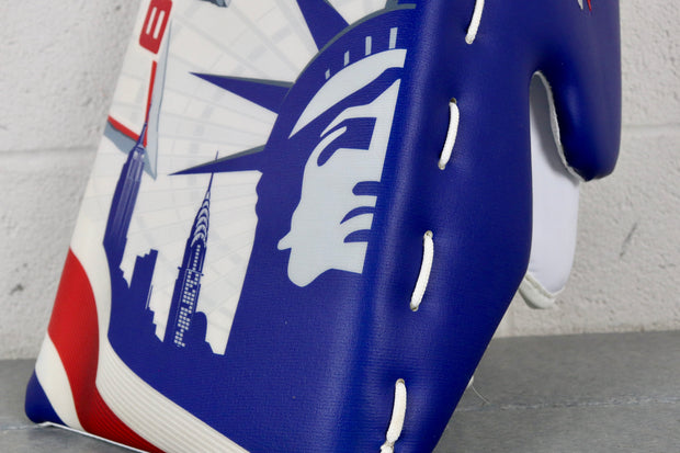 Lady Liberty Cream Keychain