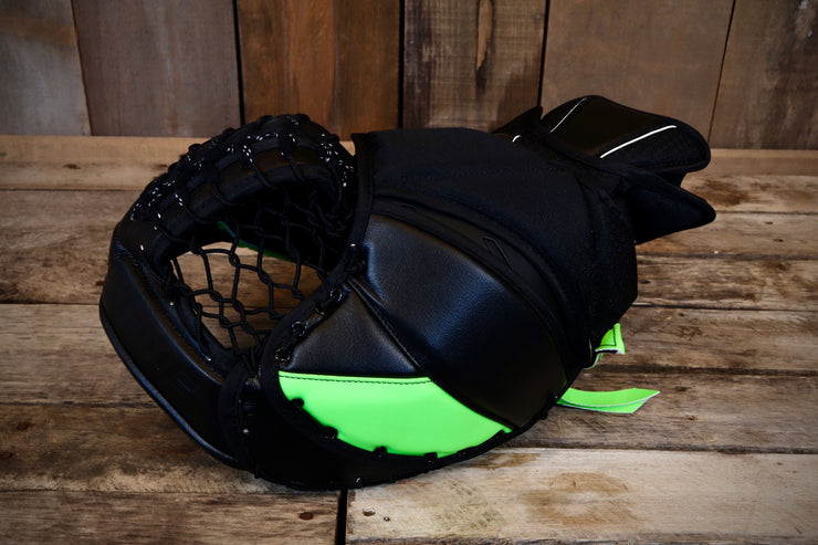 Dallas Black/Grey Keychain