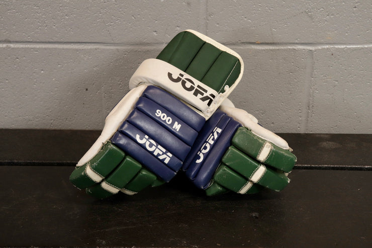 Hartford Green/White Keychain