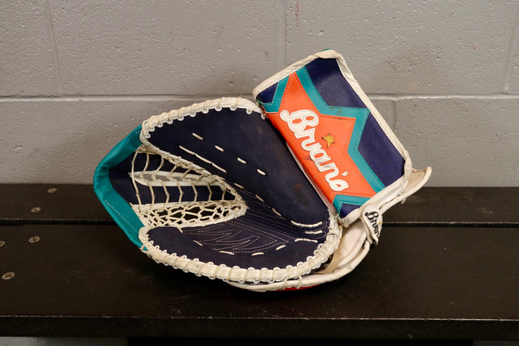 New York 2 6 Slot Bi-Fold Wallet