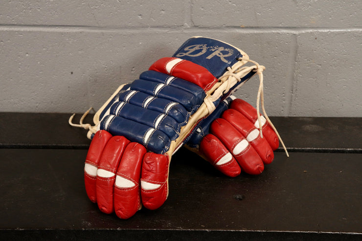 New York 2 6 Slot Square Wallet