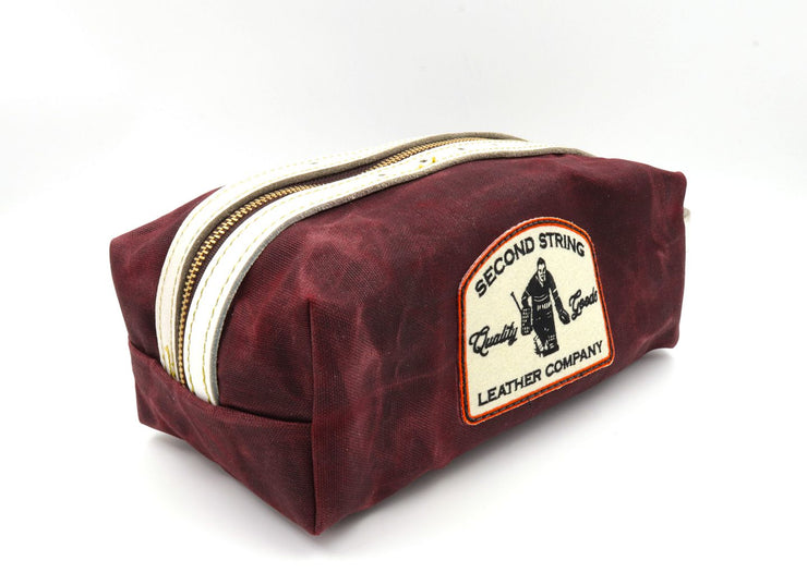 Fighting Eagle White Bathroom Bag