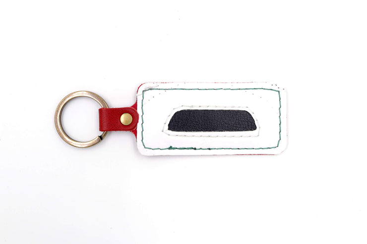 Into The Wild Collection White/Black Keychain