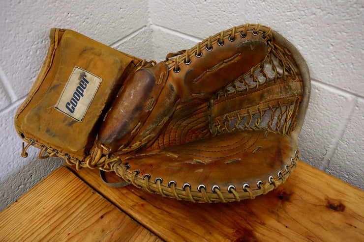 Cooper Gm12 Hockey Goalie Glove Leather Flap Wallet