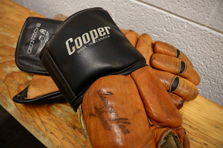Cooper Gunzo Gloves Keychain